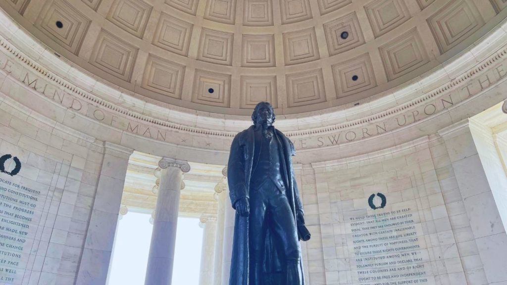 ワシントンD.C.観光｜ジェファーソン記念碑の内部