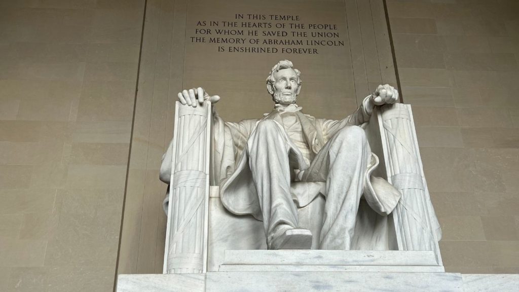 ワシントンD.C.観光｜リンカーン記念碑