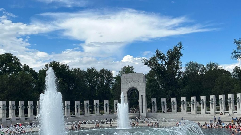 ワシントンD.C.観光｜第二次世界大戦記念碑